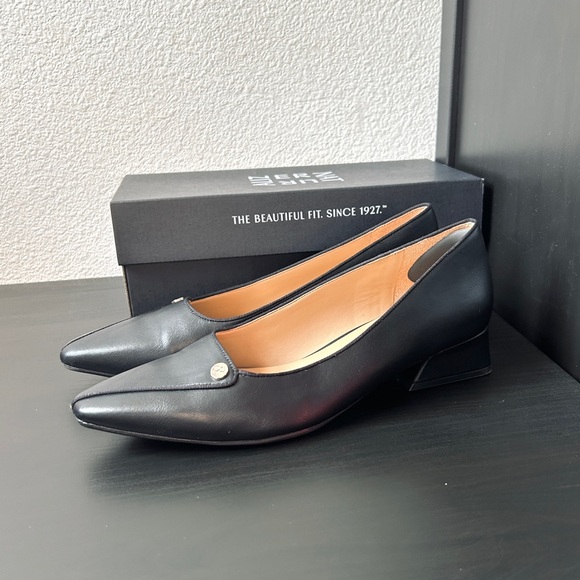 🛑LAST CHANCE🛑 Black Naturalizer Georgia Pump Heel - Picture 3 of 12